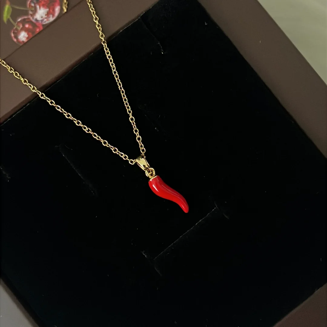 Cornicello İtalyan Şans & Aşk Kolyesi – Altın Kaplama Zincirli